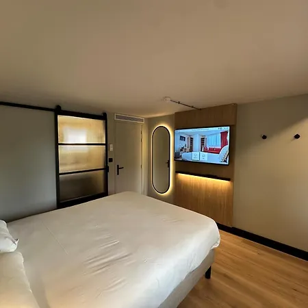 Campanile Clermont-ferrand ~ Otel