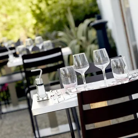 Campanile Clermont-ferrand ~ Otel