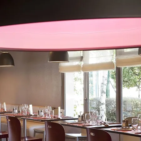 Campanile Clermont-ferrand ~ Otel 3*