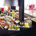 Campanile Nature - Clermont-ferrand Nord 3* Riom