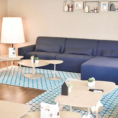 Отель Campanile Nature - Clermont-ferrand Nord 3*