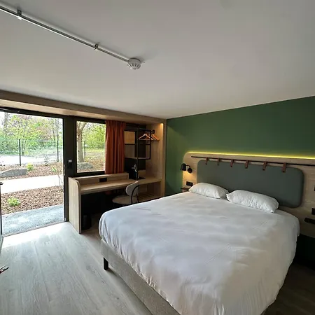 Hotel Campanile Nature - Clermont-ferrand Nord 3*