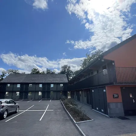 Campanile Nature - Clermont-ferrand Nord Hotel