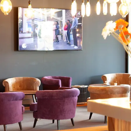 Campanile Nature - Clermont-ferrand Nord Hotel