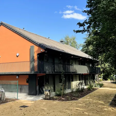 Отель Campanile Nature - Clermont-ferrand Nord