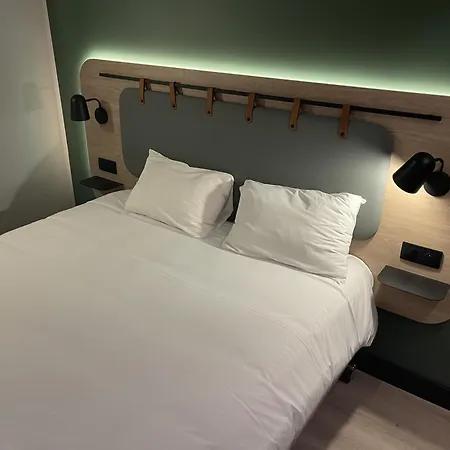 Отель Campanile Nature - Clermont-ferrand Nord 3*