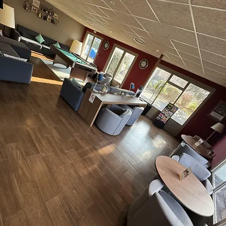 Отель Campanile Nature - Clermont-ferrand Nord Риом