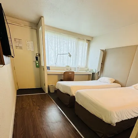 Hotel Campanile Nature - Clermont-ferrand Nord Riom