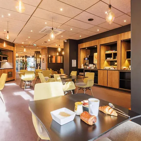 Campanile Nature - Clermont-ferrand Nord Отель 3*