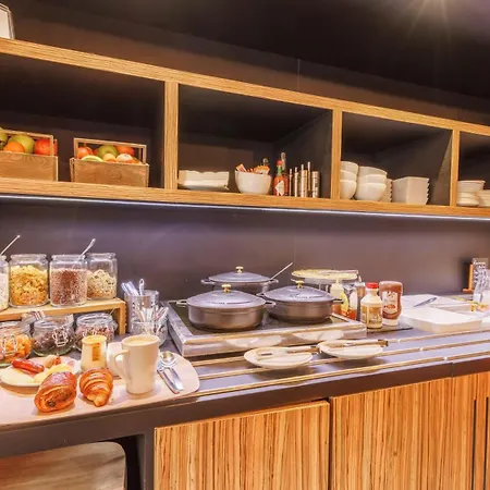 Campanile Nature - Clermont-ferrand Nord 3* Риом