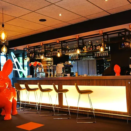 Отель Campanile Nature - Clermont-ferrand Nord