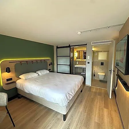 Campanile Nature - Clermont-ferrand Nord 3* Riom