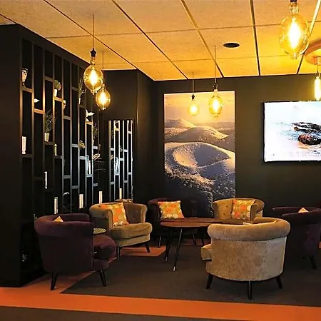 Отель Campanile Nature - Clermont-ferrand Nord 3*