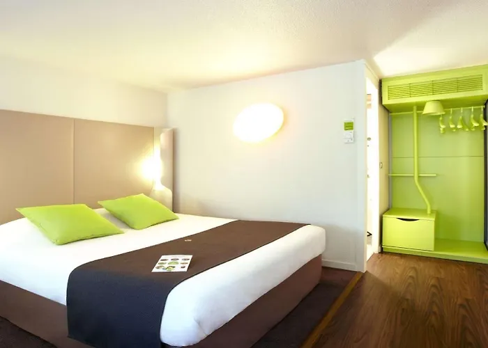 Campanile Nature - Clermont-ferrand Nord Hotell