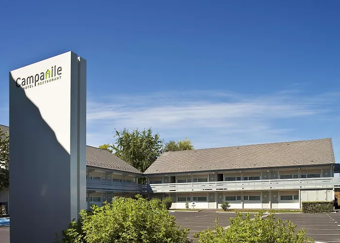 Campanile Nature - Clermont-ferrand Nord Hotell 3*