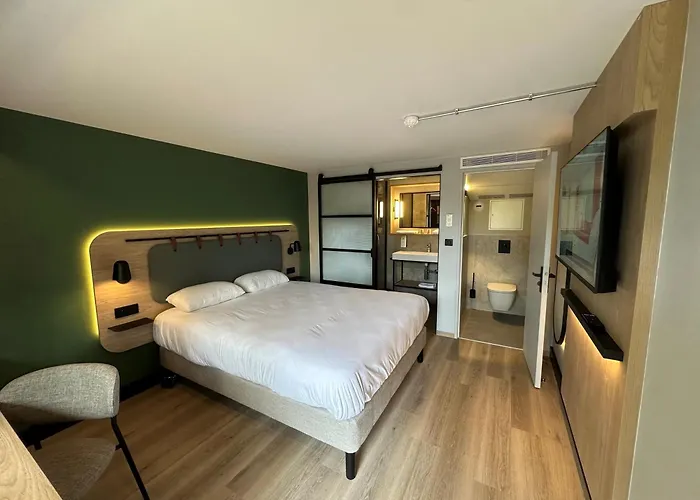 Campanile Nature - Clermont-ferrand Nord Hotel 3*