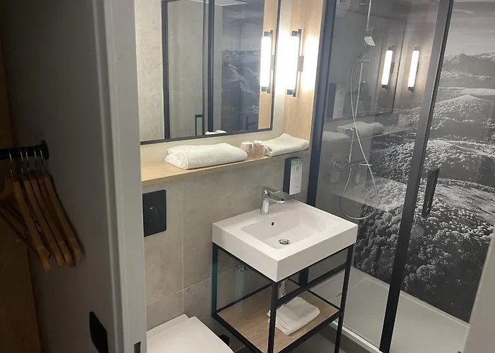 Campanile Nature - Clermont-ferrand Nord Hotel Riom