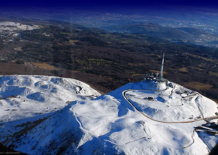 Campanile Nature - Clermont-ferrand Nord Отель