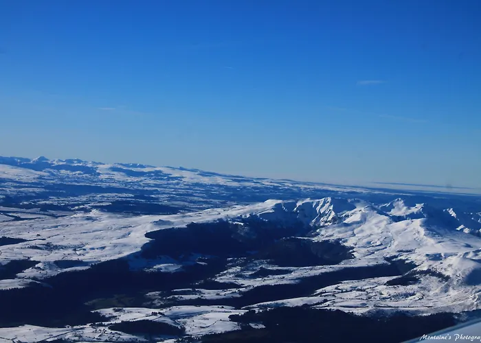 Отель Campanile Nature - Clermont-ferrand Nord 3*