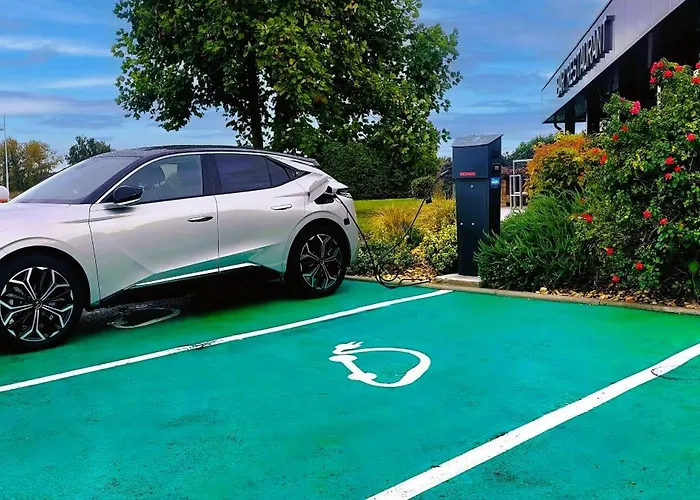 Campanile Nature - Clermont-ferrand Nord Hotel 3*