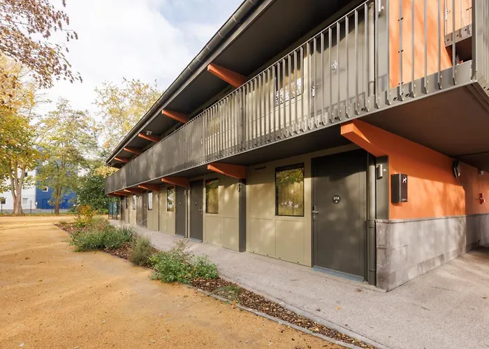 Campanile Nature - Clermont-ferrand Nord 3* Риом