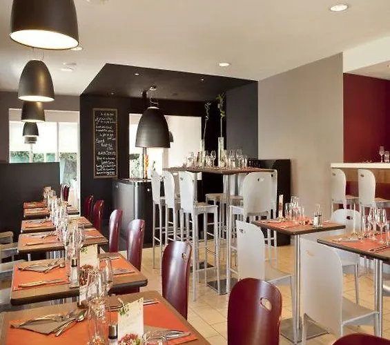 Campanile Nature - Clermont-ferrand Nord Отель 3*